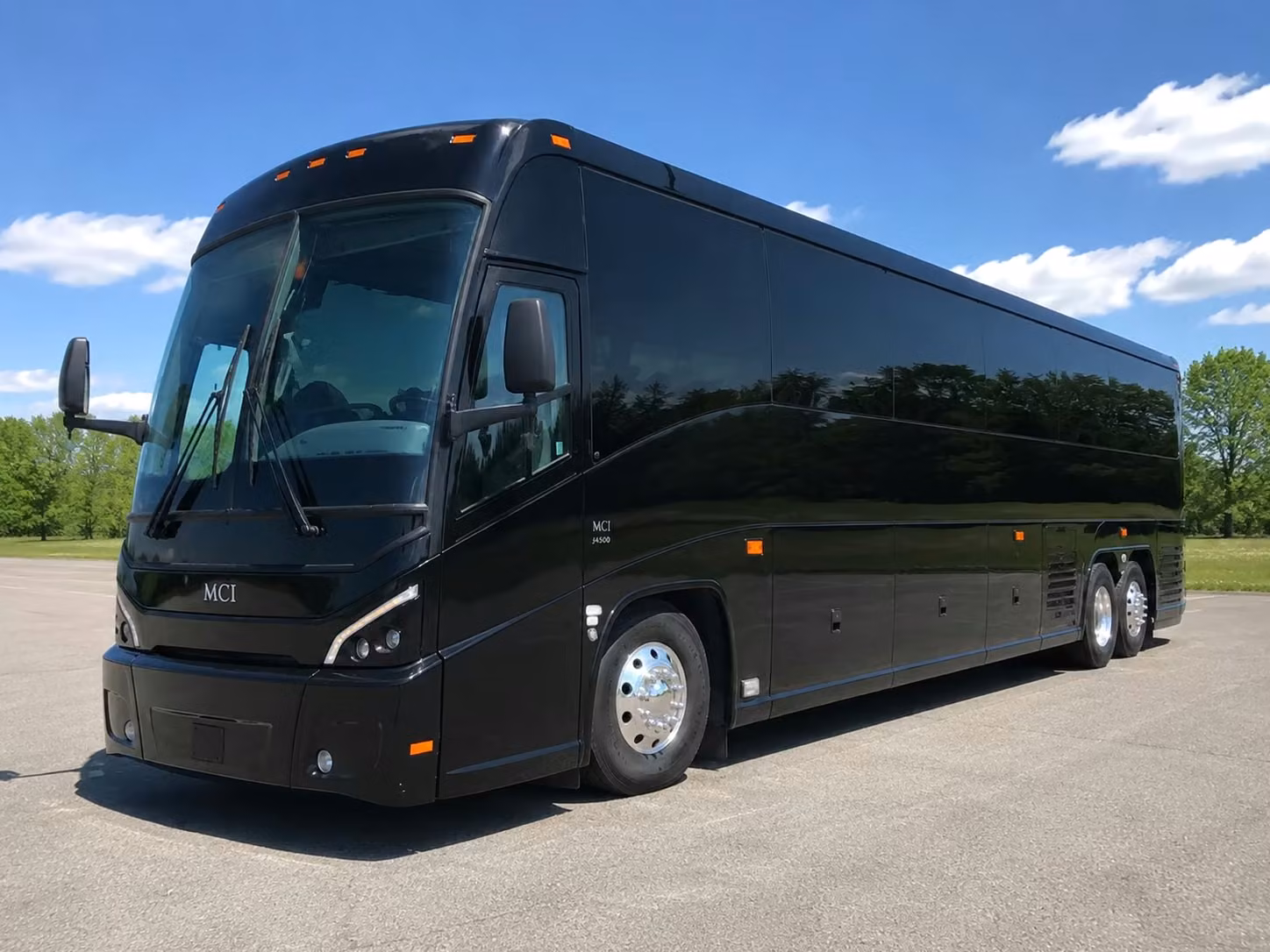 charter bus rentals for queen creek construction and workforce transportation