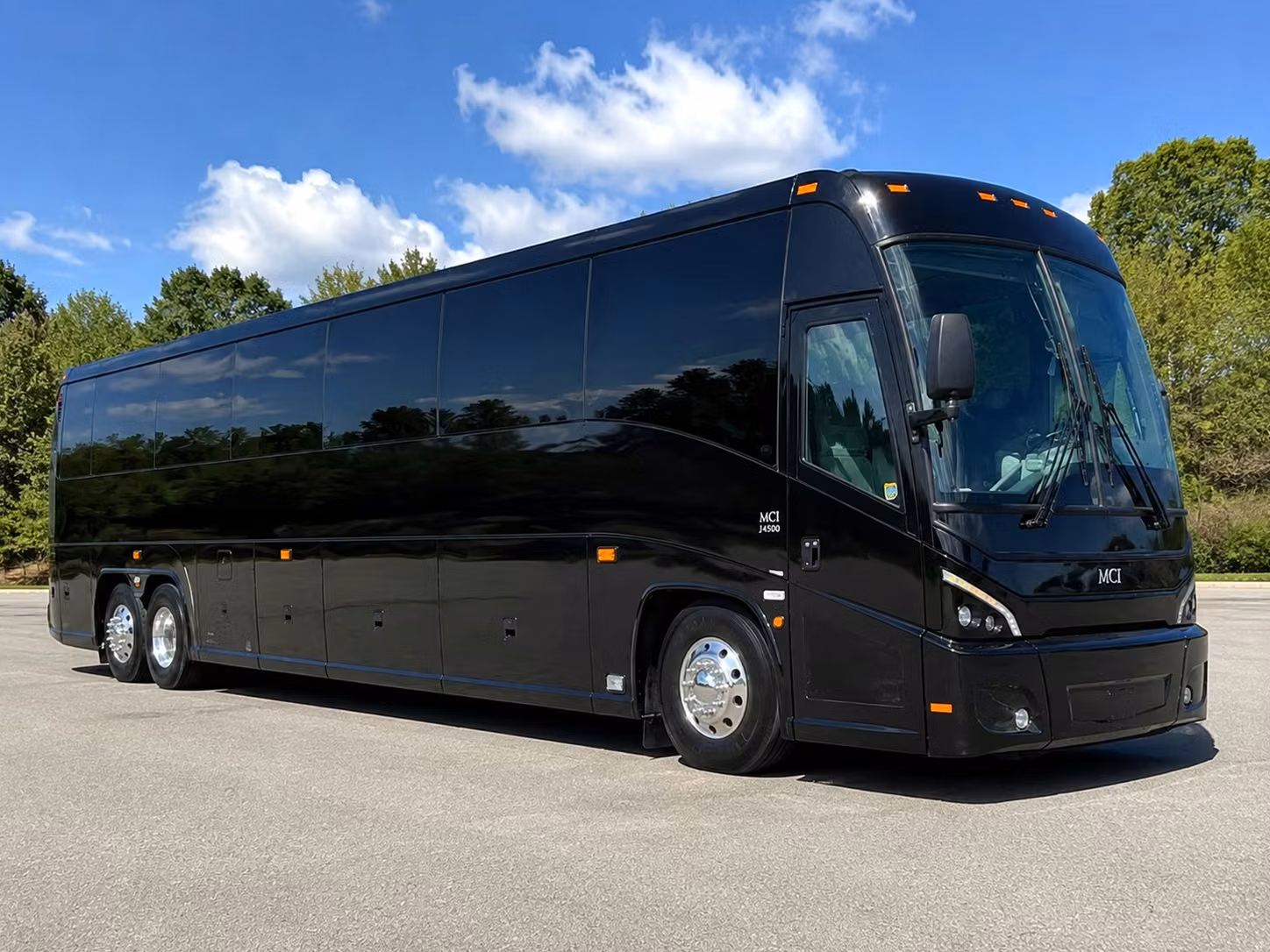 queen creek wedding guest shuttles that keep your big day running smoothly